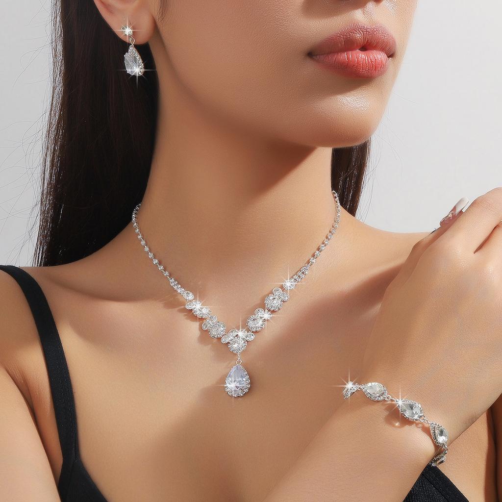 4PC women's fashionable rhinestone water droplet necklace earrings bracelet Zircon set wedding banquet party holiday gift