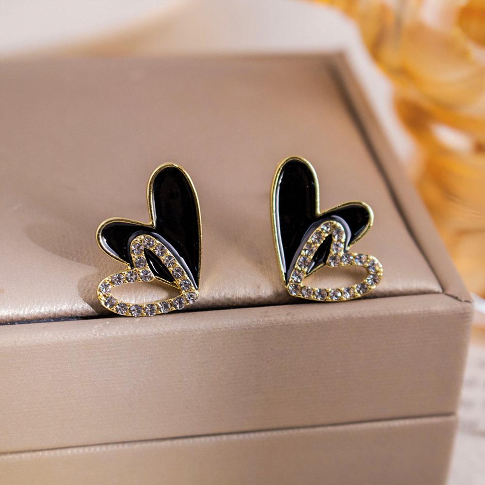 Elegant Black Diamond Silver Needle Earrings: High-End, Fashionable, Versatile Luxury