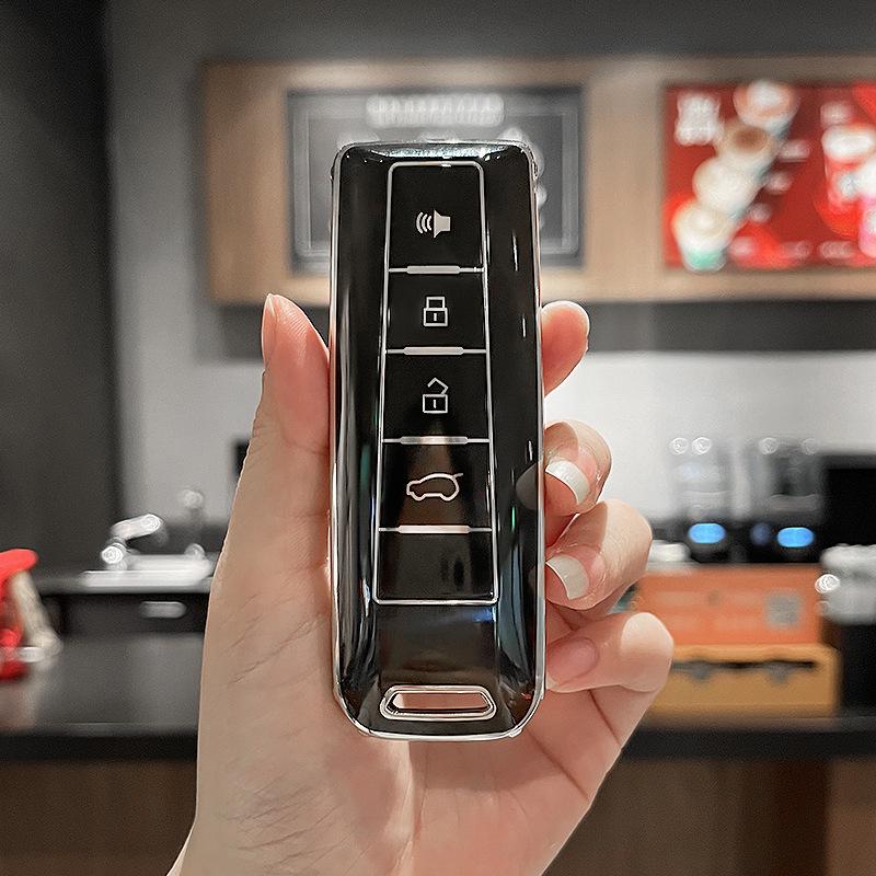 

Great Wall Wey Key Case for VV5, VV7, VV6, Mocha, Macchiato, Latte, P8 - Protective Buckle Shell