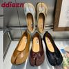 Fashion New In Footwear Slip On Women Flats With Shoes Soft Casual Fashion Strange Toe Female Shallow Ladies Flats Shoes