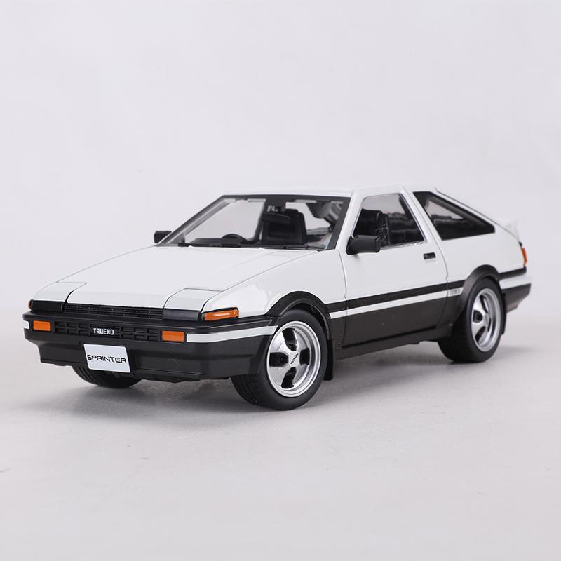 

Maisto 1:24 Toyota Sprinter Trueno AE86 Alloy Model Car білий