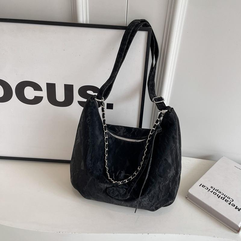 Casual Student Soft Surface Large-capacity Bag Women's New Summer Work Commuter Bag Fashionable Shoulder Messenger Bag