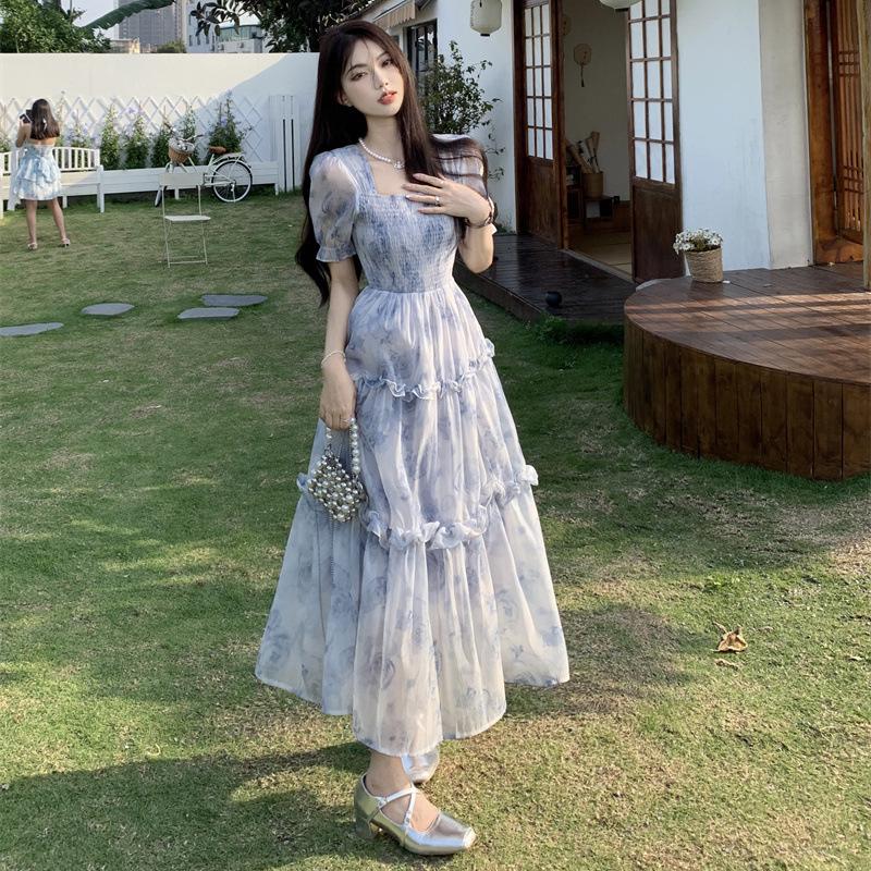 

Milk Blue Retro Floral Square Neck Dress - Super Fairy Mori Style with Waist Cinch S for up to 100 jin