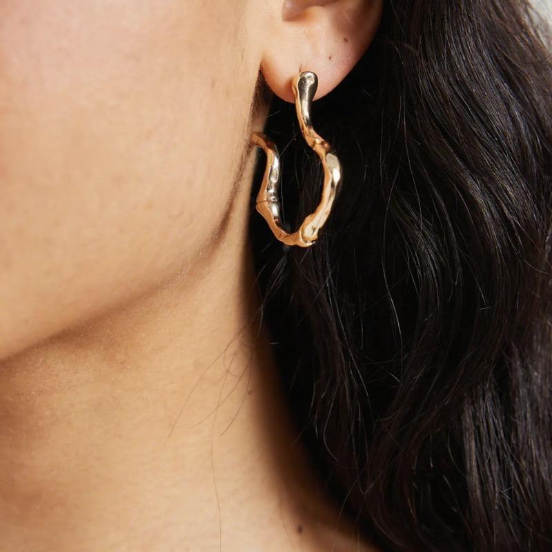 Meier Bamboo earrings, women s face-revealing small metal hoop earrings, elegant exaggerated earrings