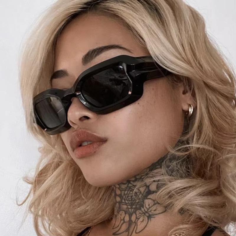 Quadratische Retro Schwarze Mode Sonnenbrille Hip Hop Punk Passform Alltag Urlaub Straße Accessoires