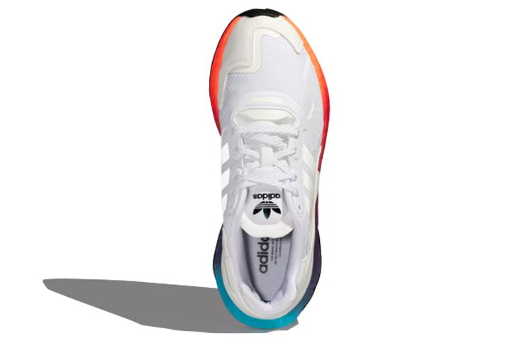 adidas Jogger para el día 'White Multi' FY3012