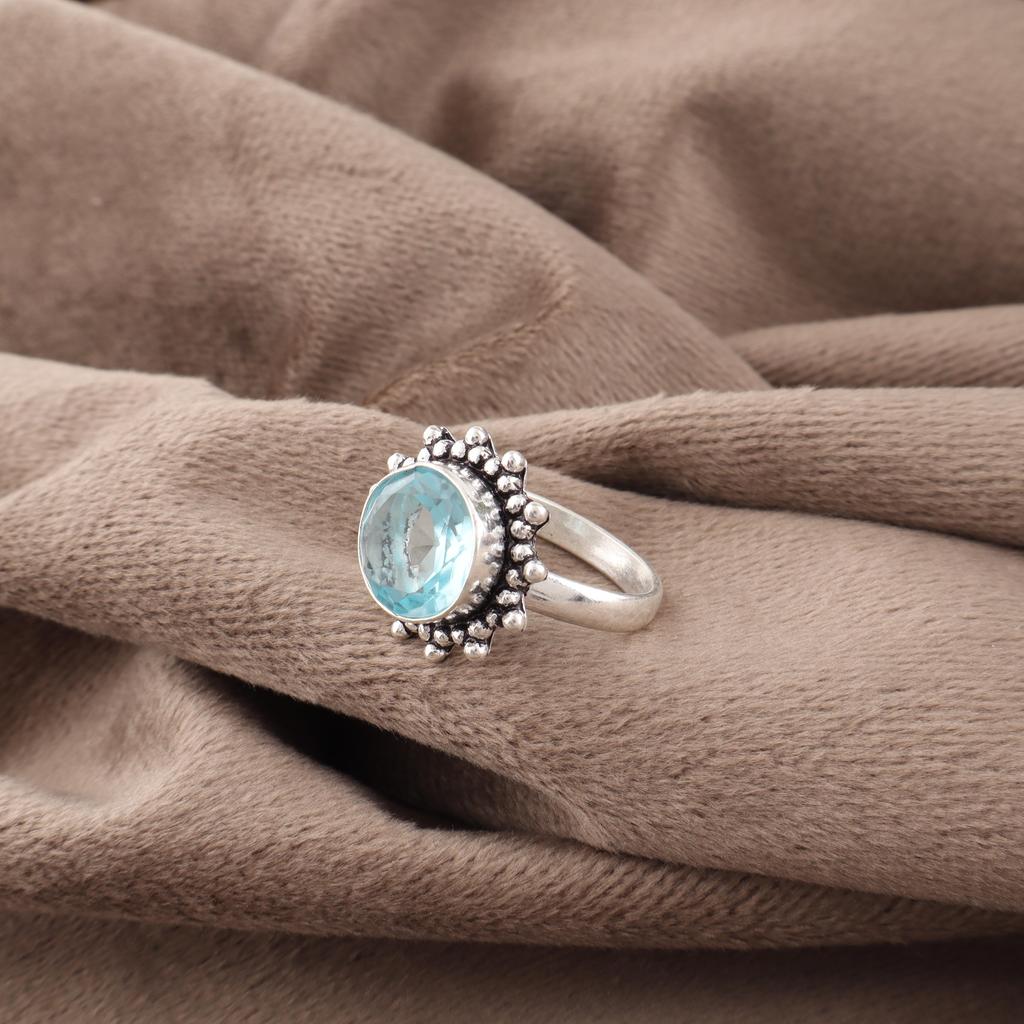 Himmelblauer Topas Edelsteinring, Handgefertigter Silberschmuck, 925 Sterling Silber Ring, Zarter Silber Topas Ring Geschenk für Schwester