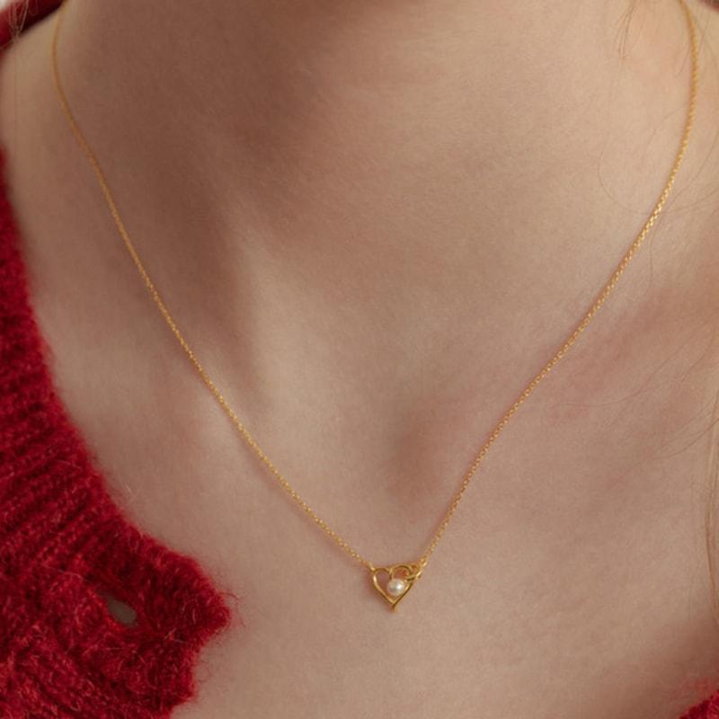 TATIANA (925 Silver) Heart Inside Pearl Necklace NZ2183