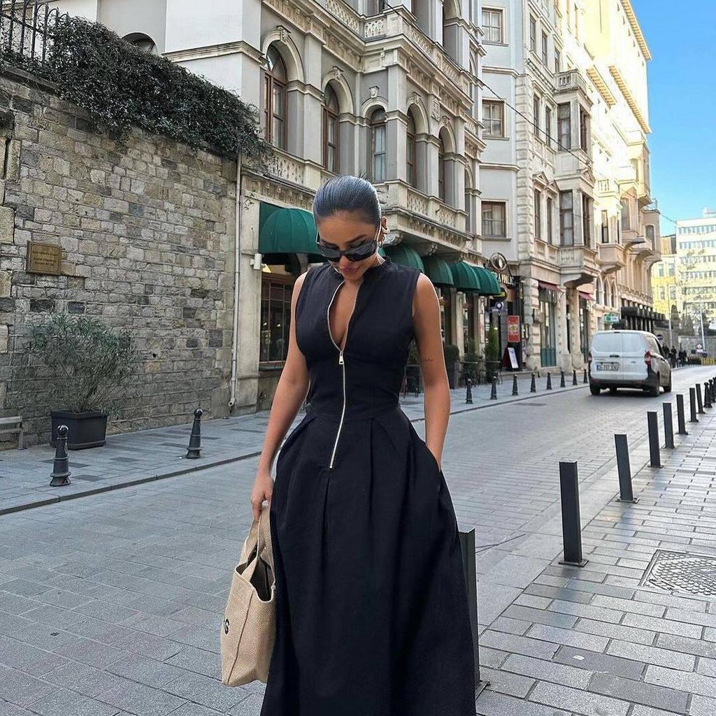 2025 Spring Women's Sleeveless Solid Color Dress with Zipper Waist and Pockets