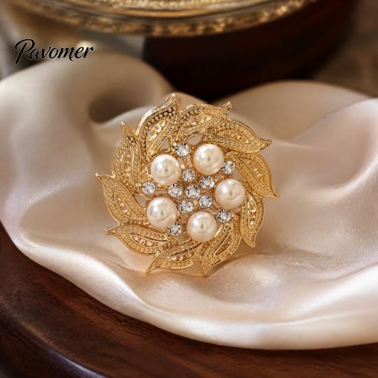 Decorative Lapel Pin Retro Rhinstone Flower Brooch for Women, Golden Plated Alloy Floral Vintage Pin, Clothing Jewelry Accessories Wedding Party Prom