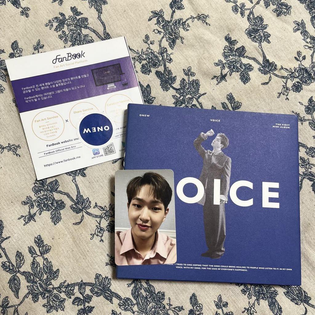 [USED] Onew "VOICE" 1st Mini Album Blue ONEW
