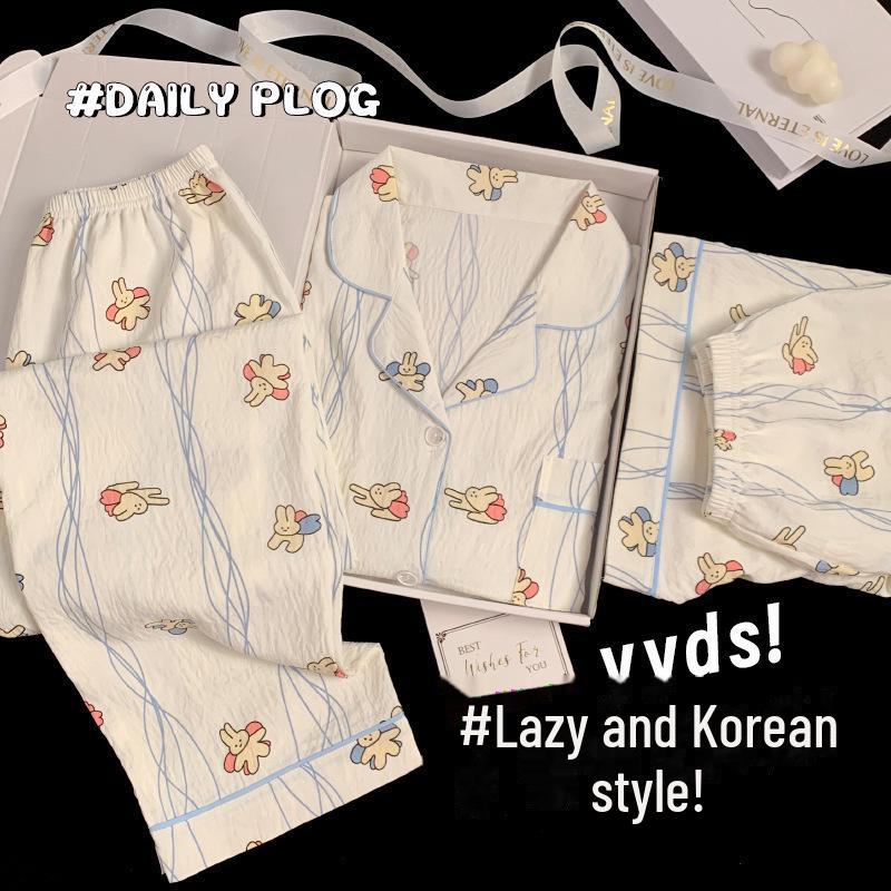 Sommerlicher Pyjama aus Baumwolle mit Blumenmuster: Dreiteiliges Kurzarm-Set im japanischen Stil für Damen – süße Homewear im Stil der Internet-Prominenten.