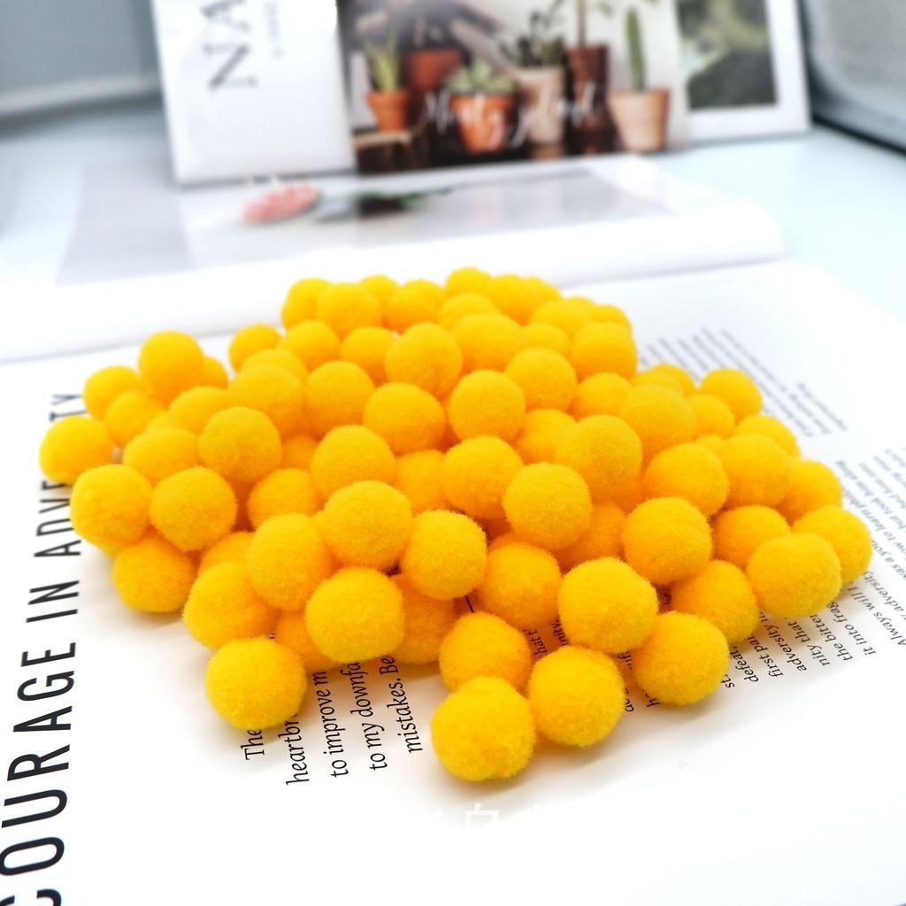 Colored Pompoms 81015202530Mm High Elasticity Soft Diy Pom Poms Fuzz Ball Pompom For Crafts Wedding Decor Kid Creative Toy
