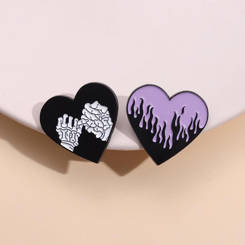 Creative Heart Shaped Metal Brooch With Unique Flame And Skull Design For Trendy Style
