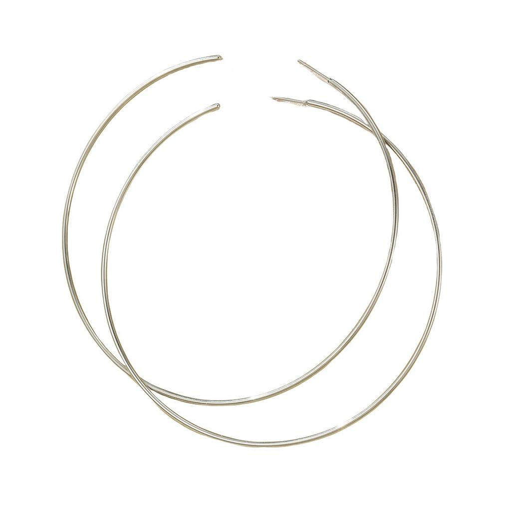 GEMCHIC Women's Classic Large Hoop Earrings Titanium Steel Light Luxury High Sense Stainless Steel Exaggerated Stud Earrings
