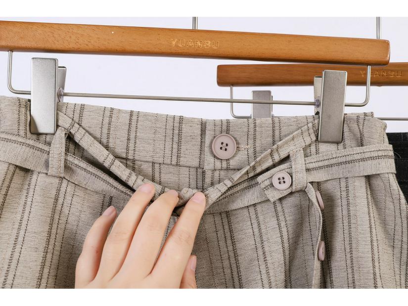 Jupe Rayée à Ceinture Fei Yuan: Design élégant avec fente arrière pour le début du printemps