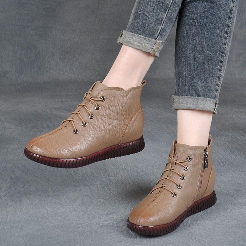 2025 New Winter Warm Cotton Boots Soft Leather Rubber Soft Sole Middle-aged Women's Boots Velvet Cotton Shoes Non-slip Flat Short Boots