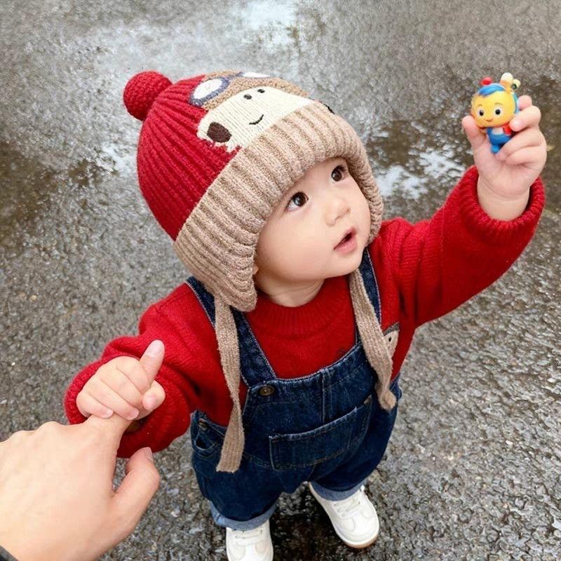 Outdoor wool hat for boys and children, cute thickened windproof ear protection, cute warm and cold winter baby hat pullover hat