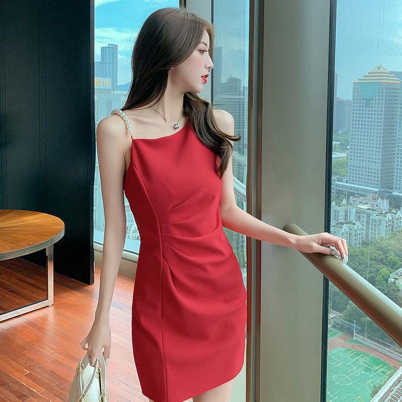 Sexy Pearl Suspender Skirt for Women In Summer Waist-hugging and Slim Small Dress with New Temperament, Mother-in-the-sheep Short Skirt