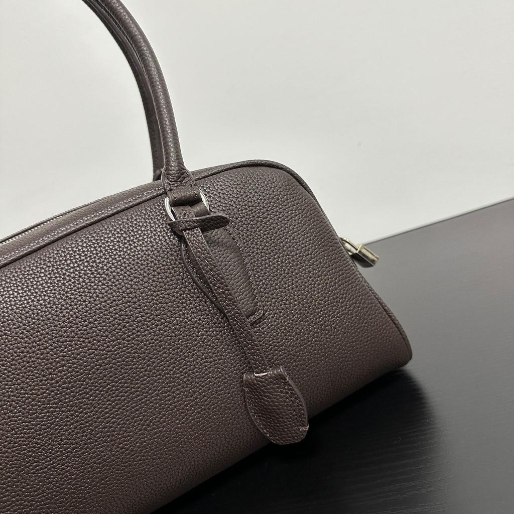 New top-layer cowhide underarm pillow bag one-shoulder casual zipper bowling women's bag old money style minimalist bag