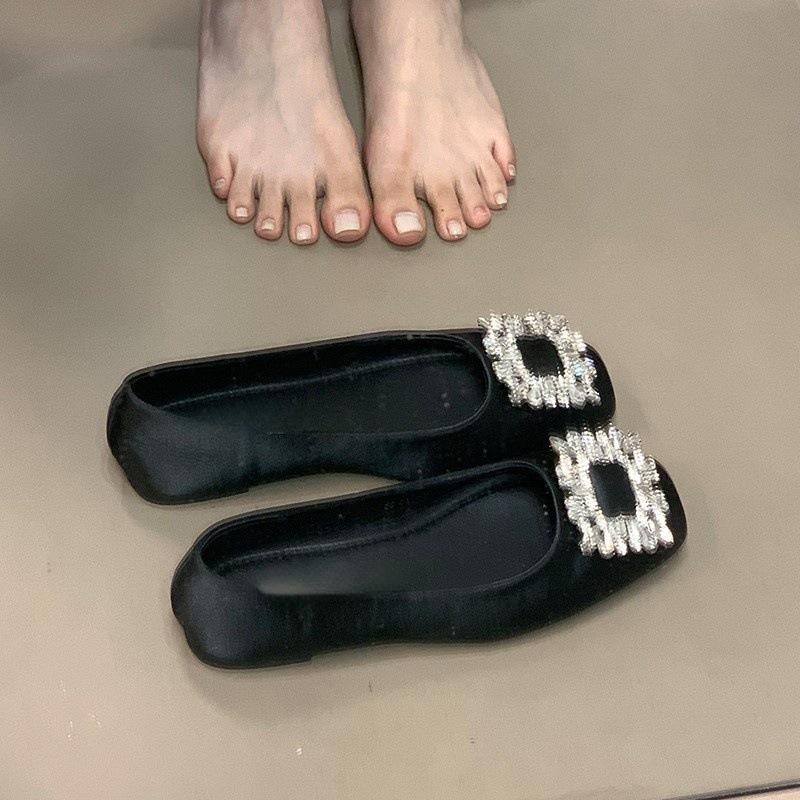 Satin Licht Mund eckiger Kopf einzelne Schuhe Damen 2025 neu sanfte Strass-Ballerinas Pendlerschuhe Abendschuhe