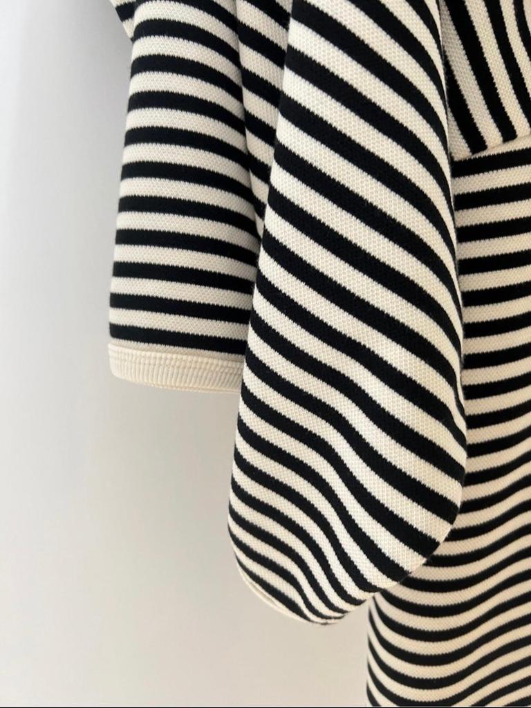 Women's Korean Blue & White Striped Round Neck Hoodie – Chic, Relaxed, Loose Fit for Early Spring