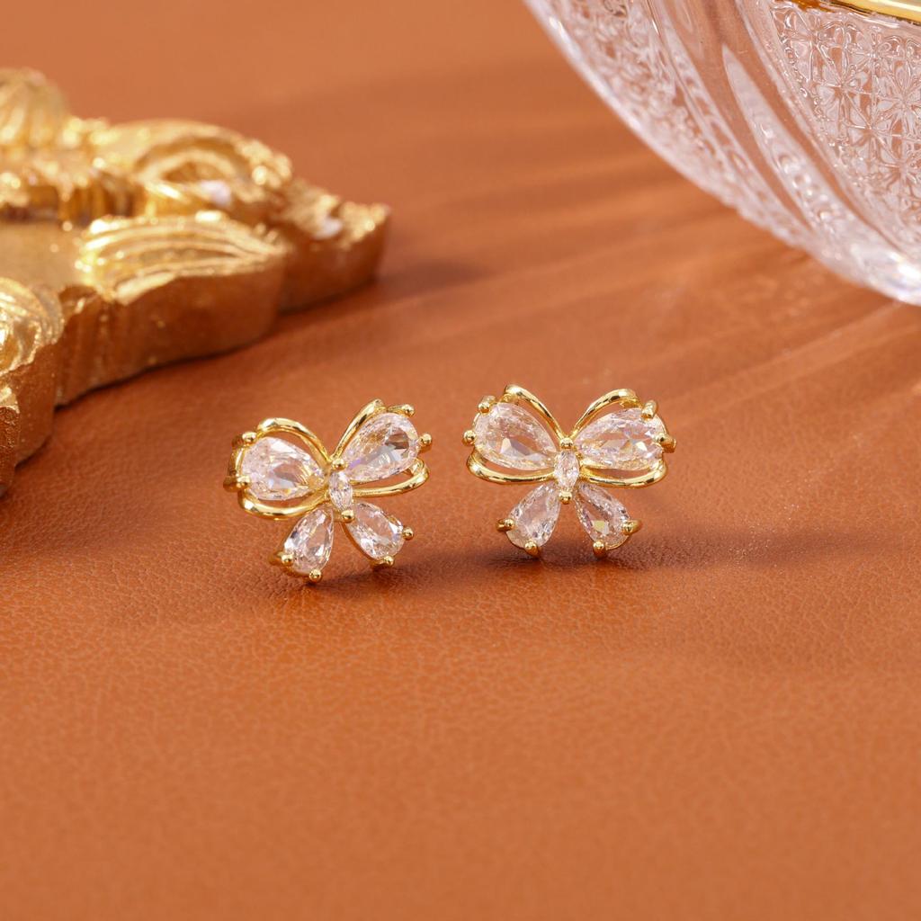 Elegant Zirconia Butterfly Earrings: Chic High-End Design for the Modern Woman