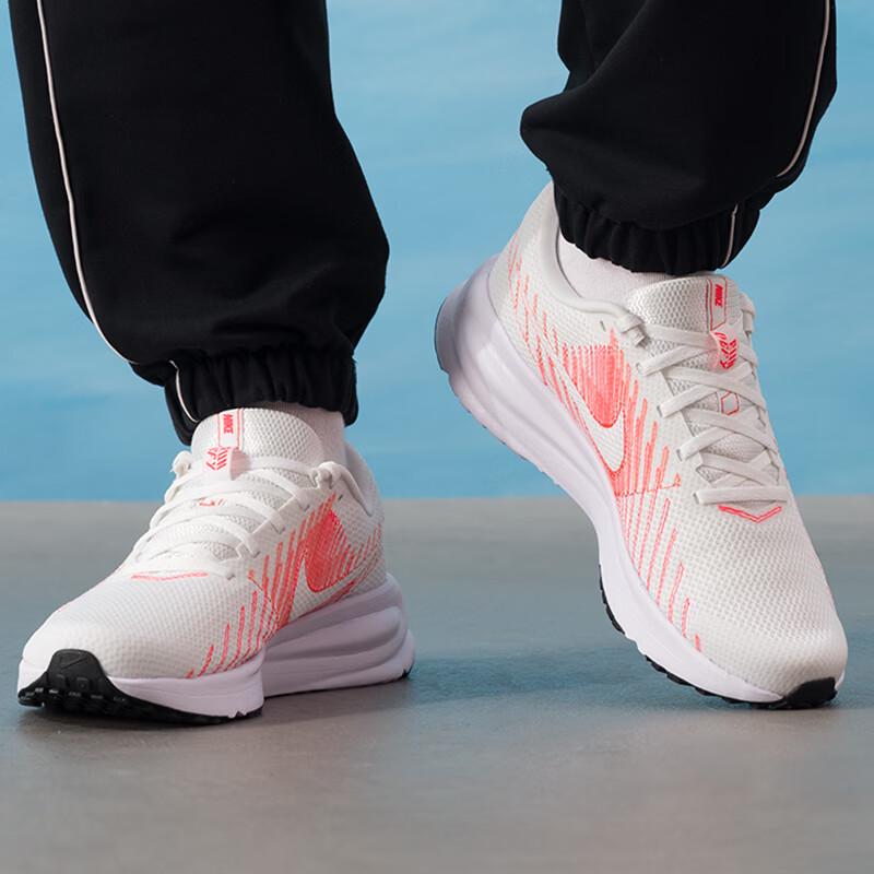 Nike Men's DEFY'7/24 Running Shoes