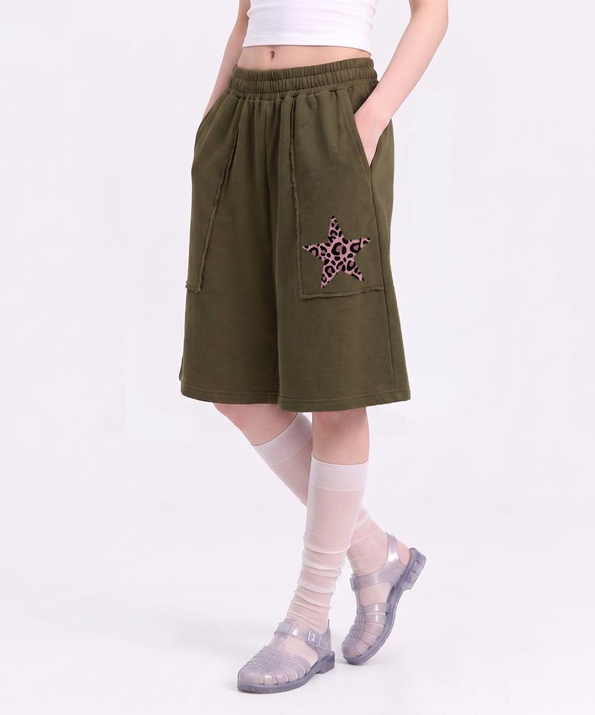 UNDEROFF Low-Cut Out-Pocket Bermuda Pants Leopard Khaki