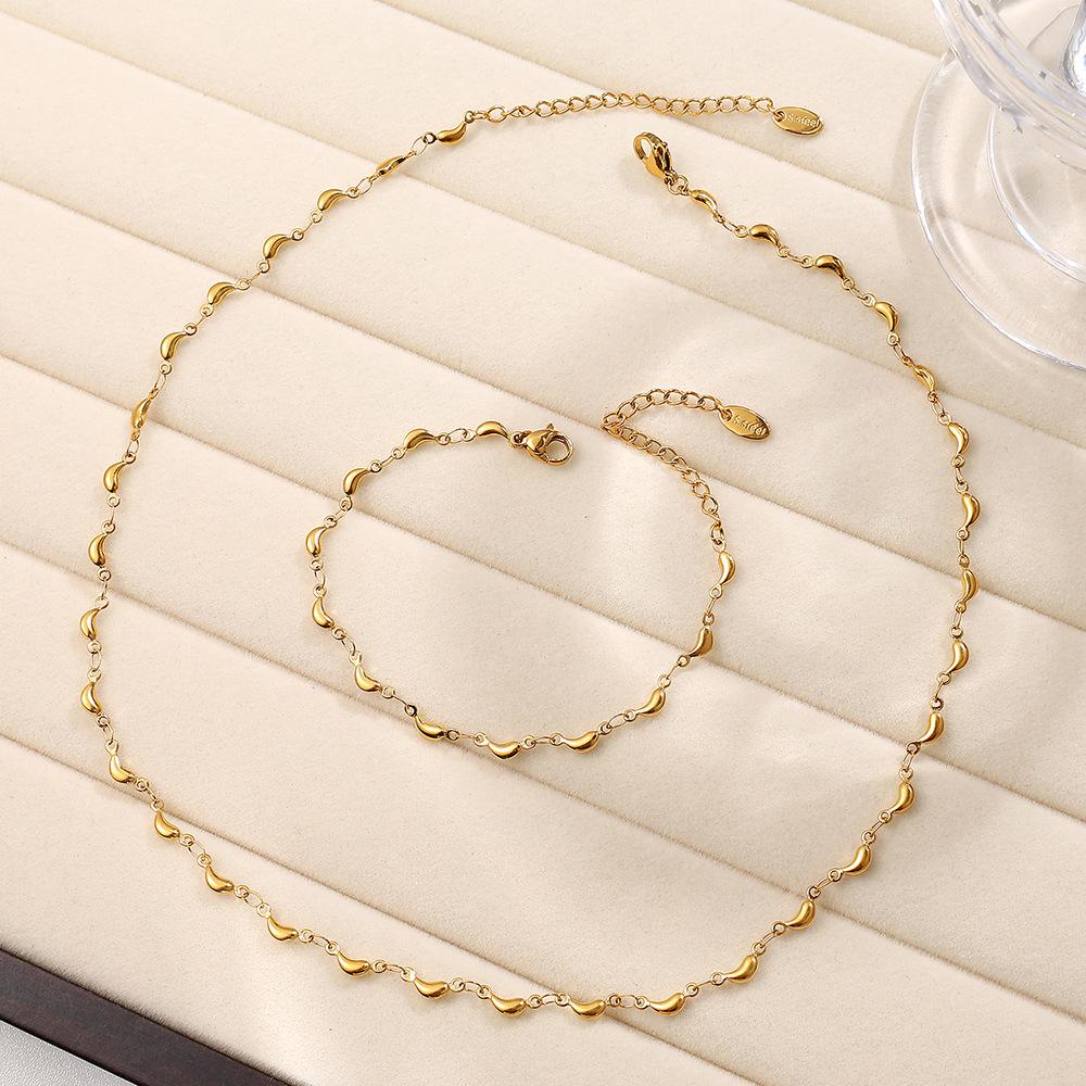 Small Banana Shape High-End Necklace Titanium Steel Gold-Plated Personalized Fashion Bracelet