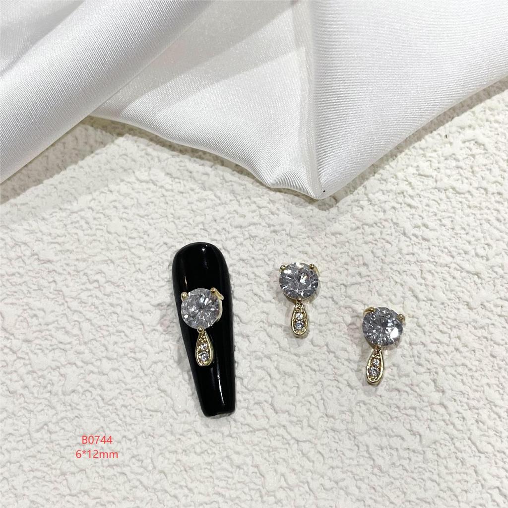 Celebrity Alloy Light Luxury Sparkling Zircon Nail Art Jewelry – DIY Micro-Inlaid Versatile Nail Accessories