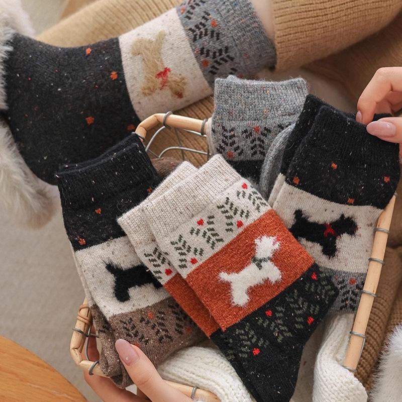 1/2/5pairs New Fashion Autumn Winter Mid-tube Socks Cartoon Dog Pattern Plush Women's Socks Sweet Cute Hosiery Christmas Gifts