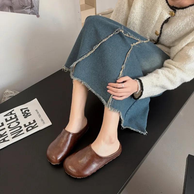New Spring Autumn Women's Boken Slippers Cover Toe Flat Leaked Heel Women Shoes Leisure Versatile Soft Sole Zapatillas De Mujer