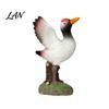 Outdoor Felsenlandschaft Dekoration Harz Rotkronen-Vogel Figuren, Realistische Statuen mit Felsbasis, Mini Landschaftstier Ornamente für Tee