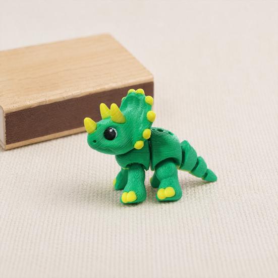 Articulated Dragon Keychain, Cute Dinosaur Keyring with Movable Joints, Flexible 3D Printed Animal Pendant for Backpack Gift