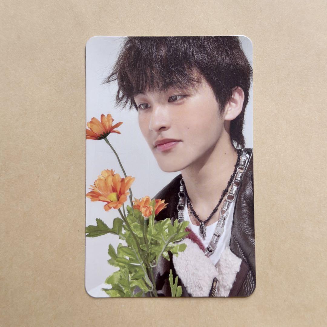 

[Б/У] NCT127 SMTOWN 2022 SMCU PALACE Марк Фотокарточка для обмена