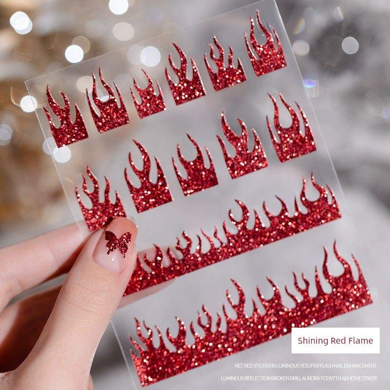 

Весенне-летние горячие интернет-наклейки для ногтей из бронзового шелка с анютиными глазками приносят богатство и сокровища, богатый золоченый рельеф, украшения для ногтей Shades of purple sparkling red flame