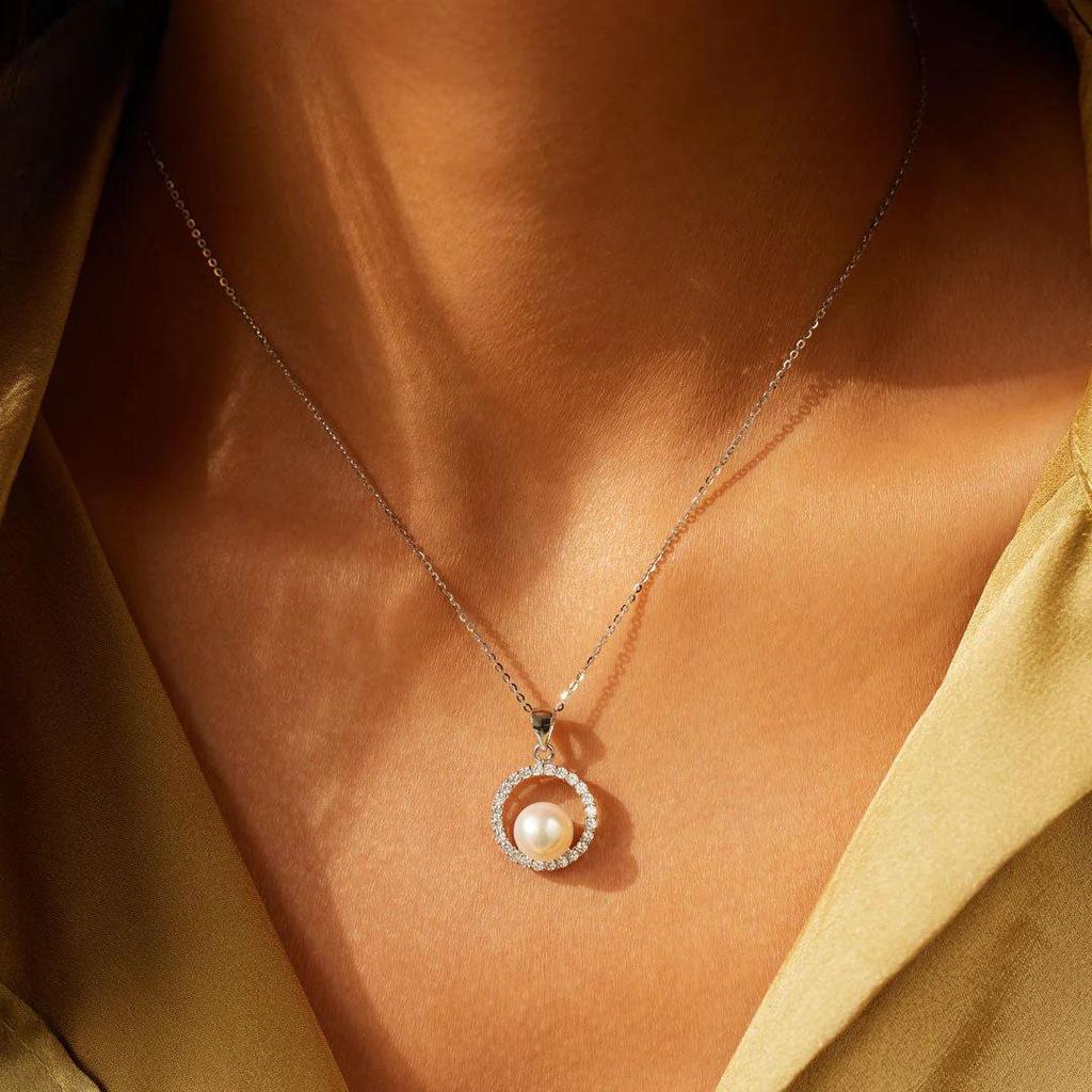 S925 Sterling Silver Freshwater Pearl Necklace with Diamond Accents - Elegant European and American Style Clavicle Chain for Women
