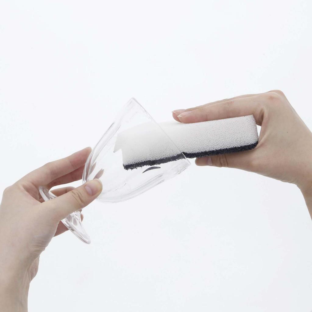 Plus One Kitchen Sponge that Removes Oily 1 Piece x 10 x x 3cm Made in Monotone Sponge, Stains, Sets, Approx. 6.2 12.1 (per piece), Japan,