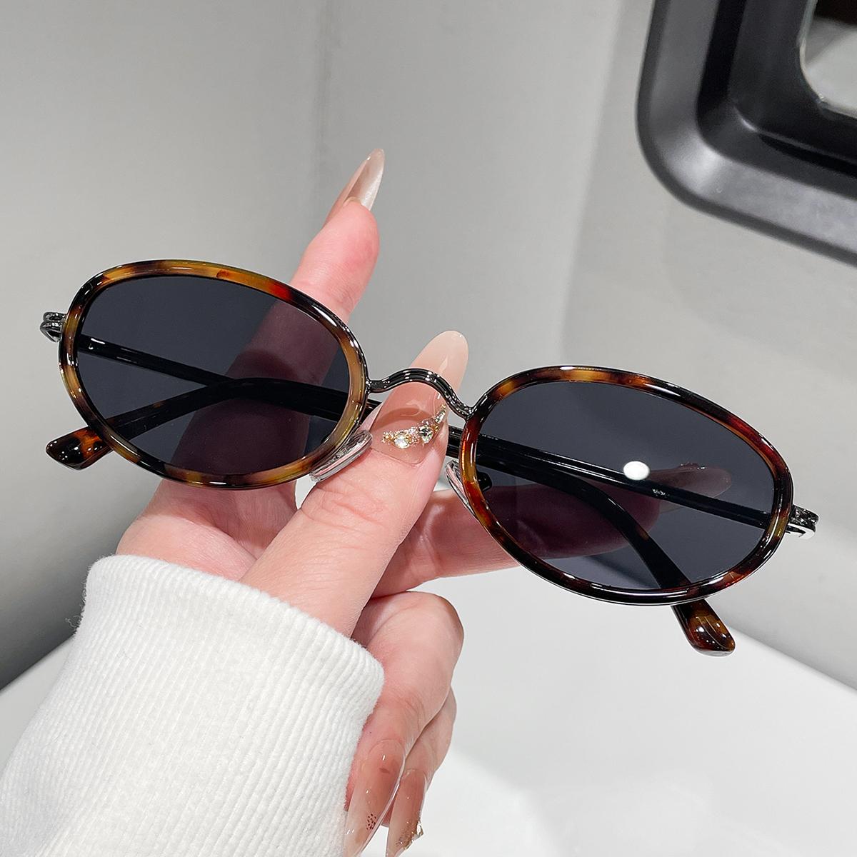 

1PCS Classic Oval Small Frame Sunglasses Unisex Outdoor Driving Essential Holiday Sun Protection Eyewear