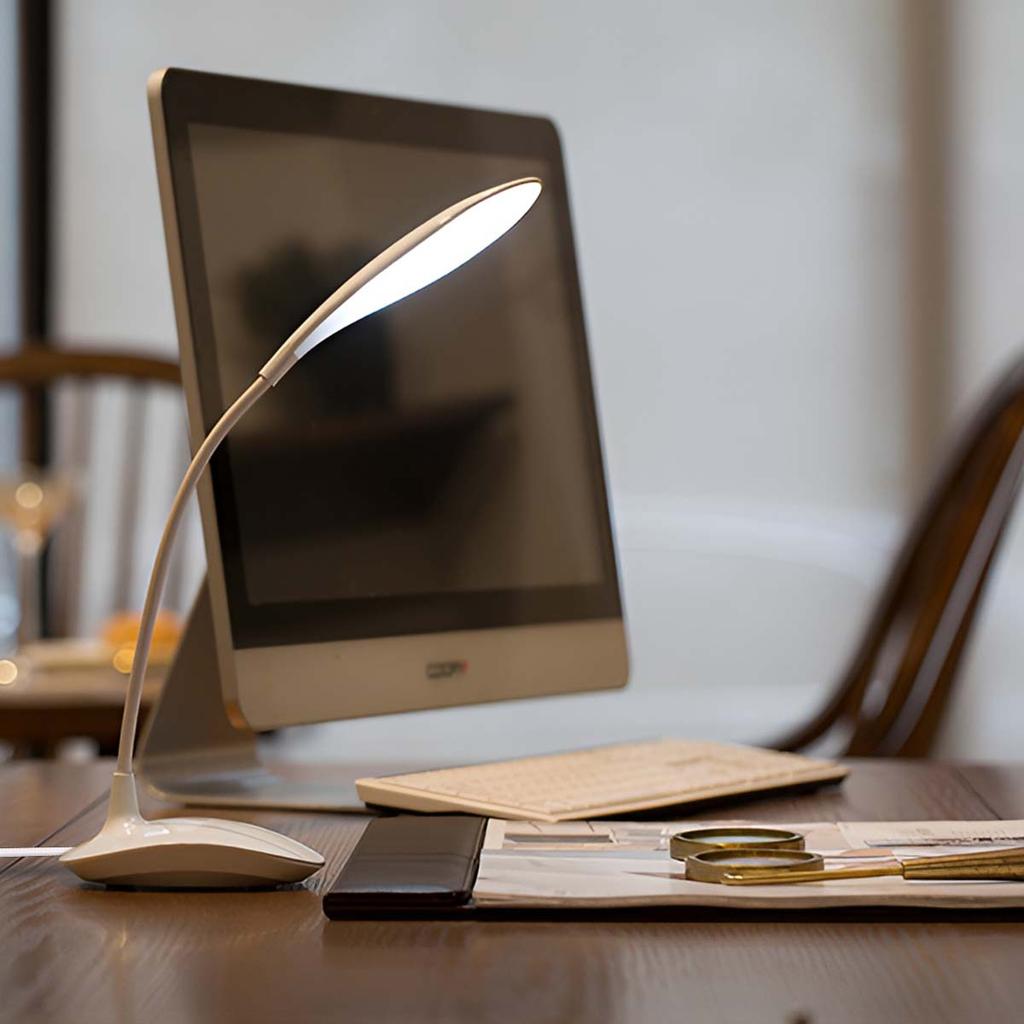1PC Touch LED Desk Lamp Bedside Reading Lamp Dimmable Warm White Light with Flexible Gooseneck Portable Eye Protection
