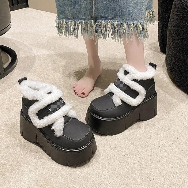 Thick-soled muffin heightening snow boots for children's winter new fluffy bread thickened velvet cotton shoes