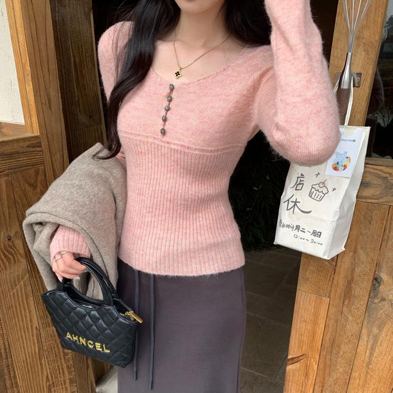 In Stock: Stylish White V-Neck Button-Up Knit Sweater - Waist-Cinched Winter Top Large