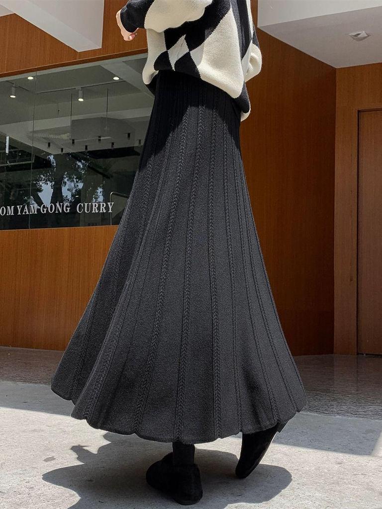 Women's Black High-Waist A-Line Woolen Skirt - Ribbed, Thickened, Autumn/Winter Casual Skirt