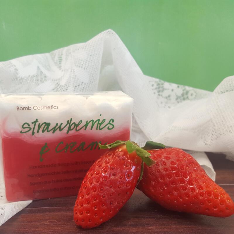 BOMP COSMETICS Strawberry & Cream Soap