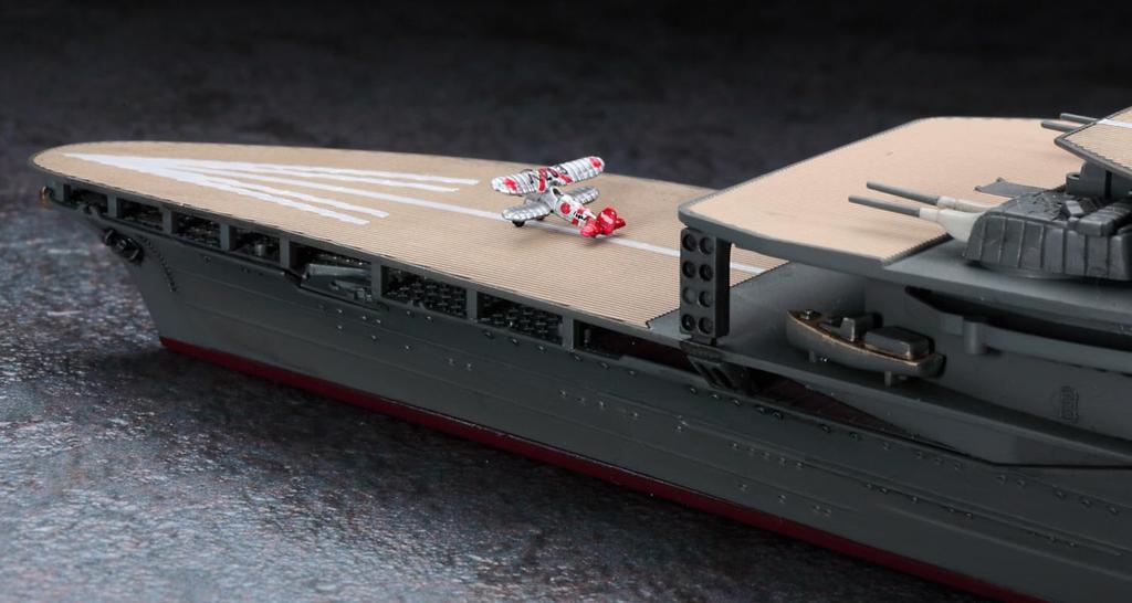 Hasegawa Japanese Navy Aircraft Carrier Akagi Triple Deck with Carrier Aircraft Set Plastic Model 30072 1/700 (Biplane) (Ship)