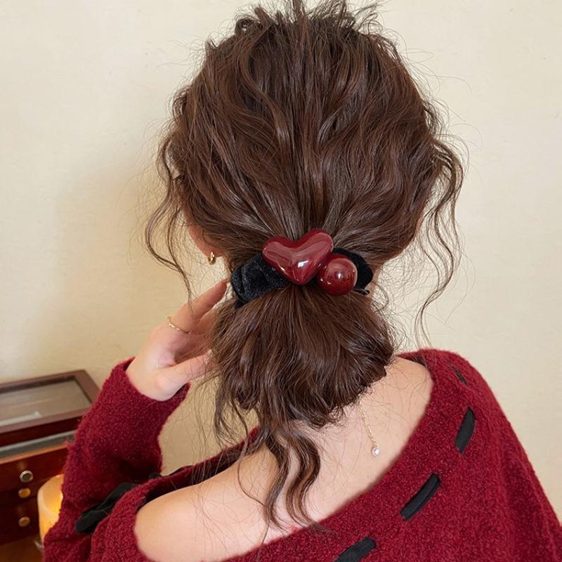 Retro Korean Style Velvet Hair Ties with Red Heart & Pearl Beads Elegant Ponytail Hair Ties for Women Daily Hair Accessories