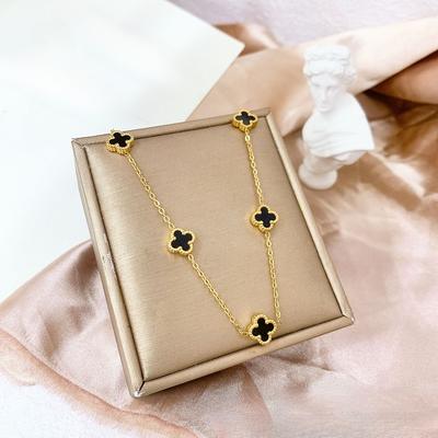 Colar Trevo de Quatro Folhas Dupla Face de Luxo Leve 5 Flores Novo Corrente Clavicular de Aço Titânio Colar Feminino com Sensação de Alta Classe
