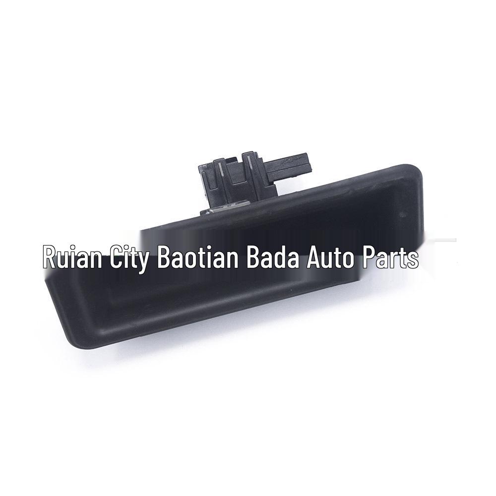 

BMW Tailgate & Trunk Switch for Luggage Compartment None
