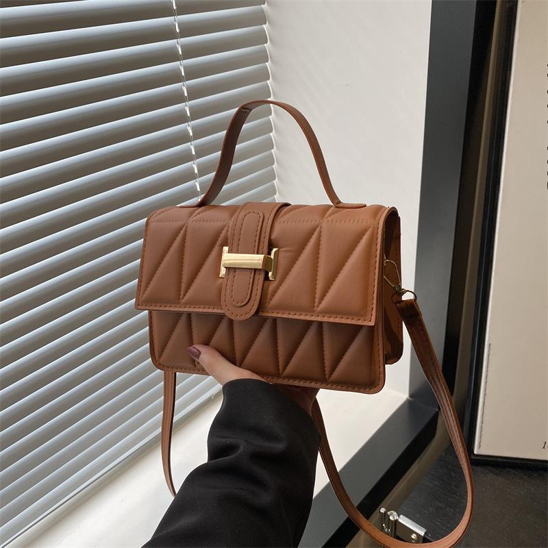 Geantă de mână pătrată mică cu diamante la modă pentru vară pentru femei, nouă, de lux ușor, la modă, geantă de umăr, geantă crossbody pentru navetă